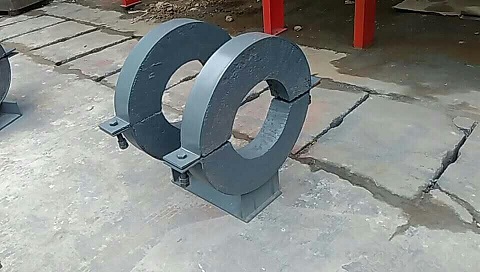 隔熱管托